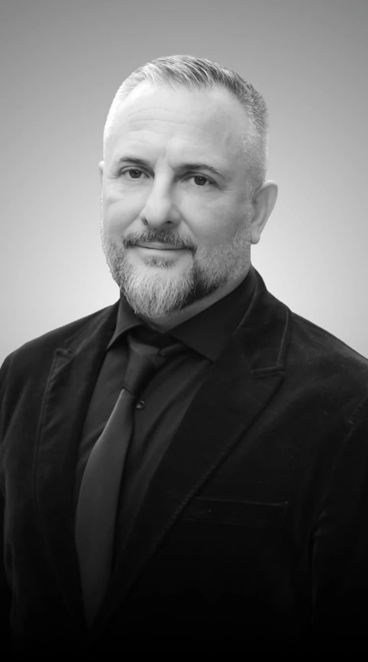 Эдуард Деремов