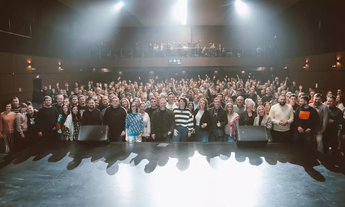 Эдуард и Ольга Дерёмовы провели в Ростове региональный семинар «Покориться вере»